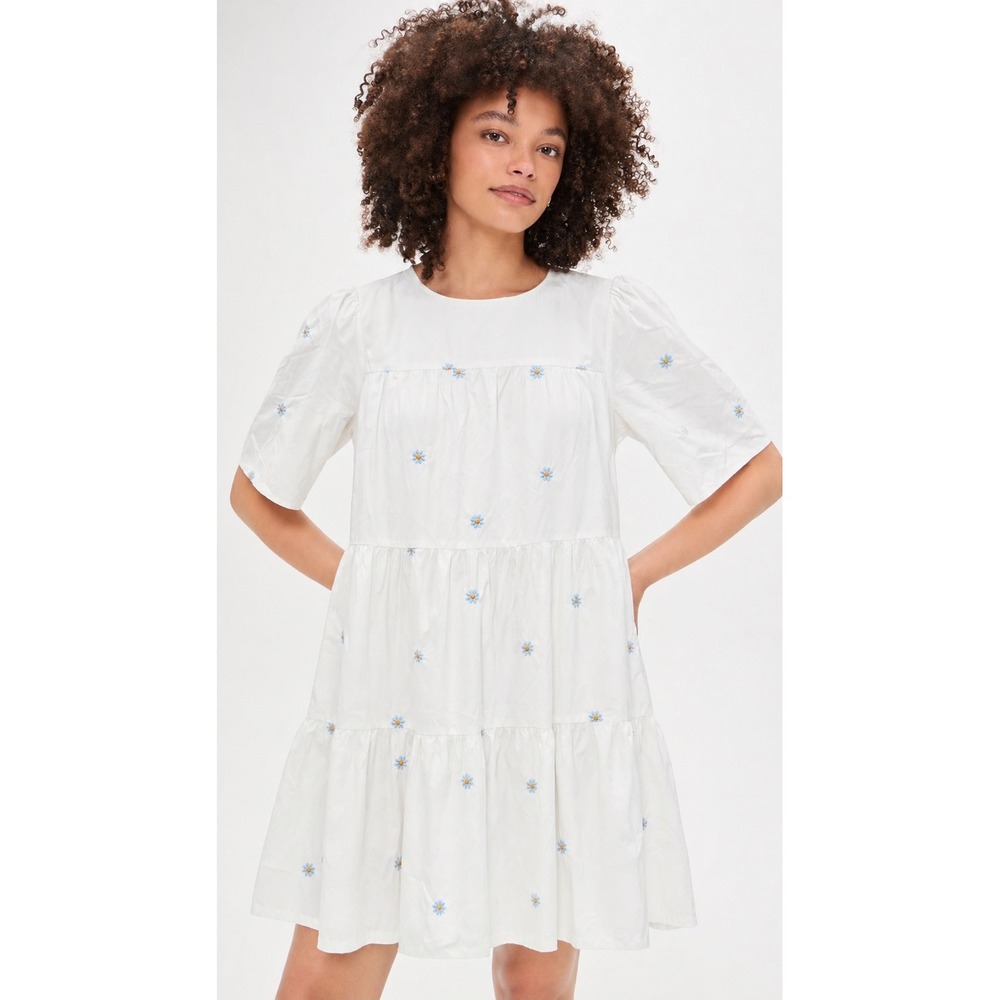 En Saison White Daisy Embroidered Tiered Babydoll Mini Dress Women Cottagecore M